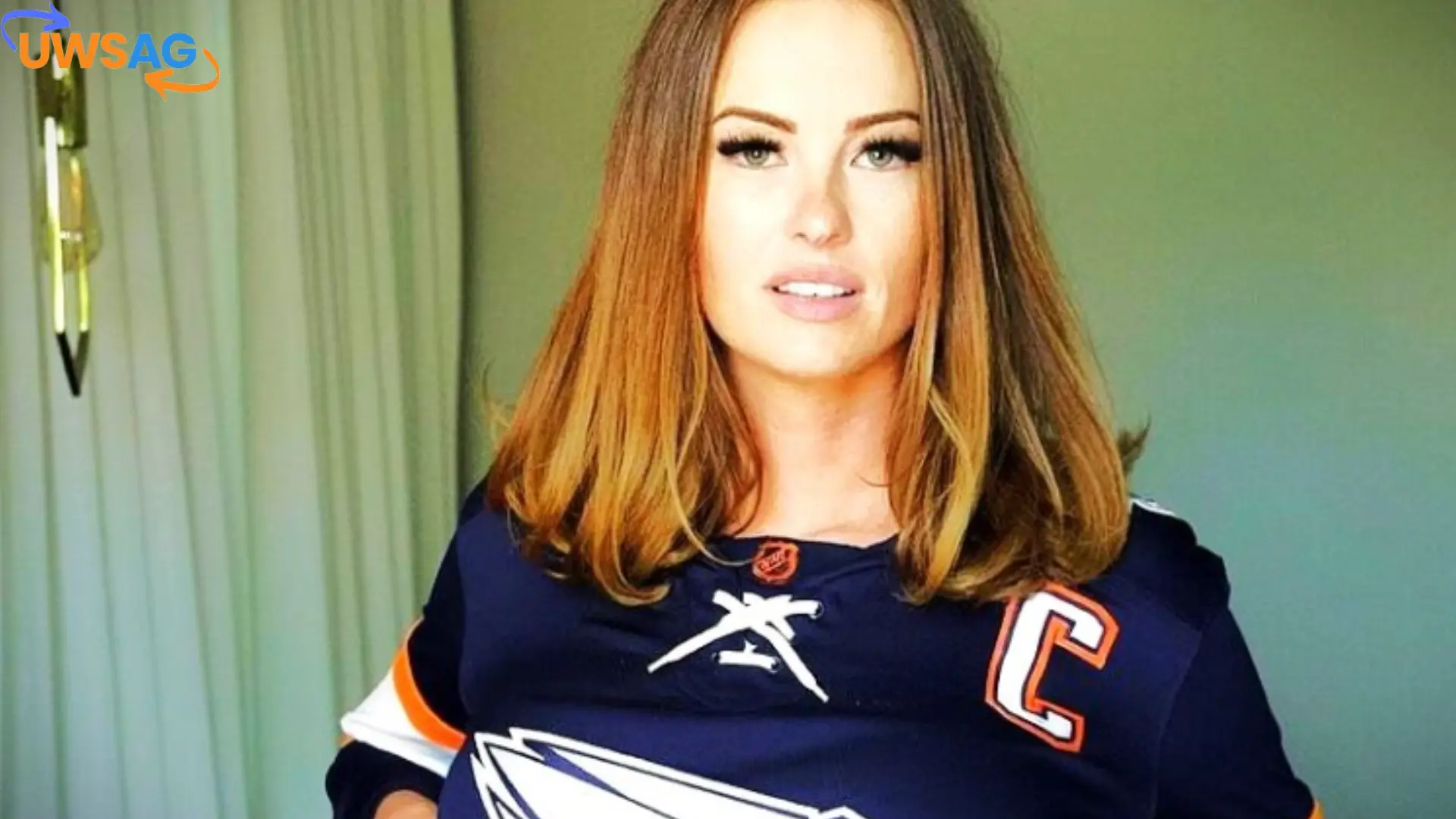 Oilers Fan Flash Not Censored: Viral Moment Captivates Edmonton